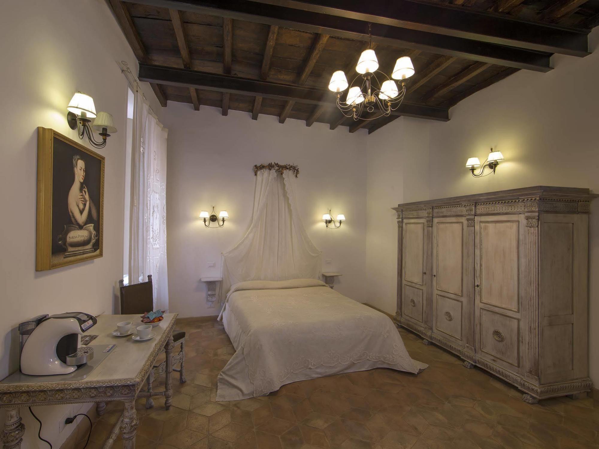 Off 3* Rome